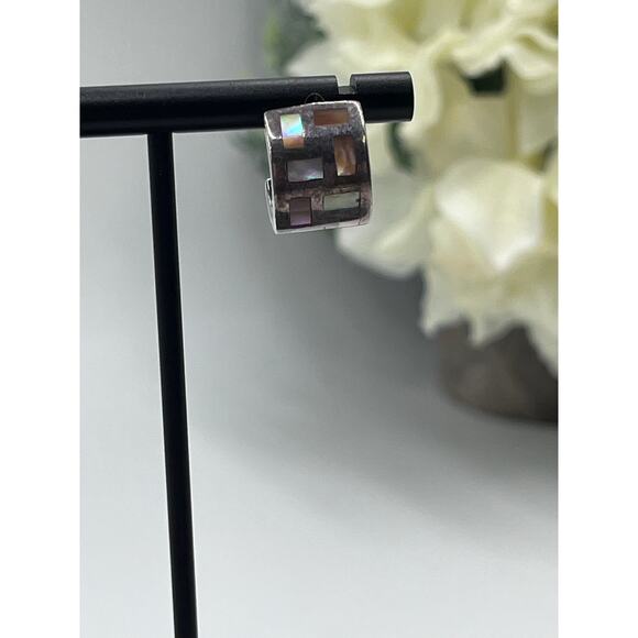 Vintage Sterling Silver 925 Inlaid Mother of Pearl Half Hoop Huggie Earrings - Picture 2 of 11